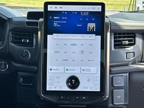2025 Ford F-150 Lightning LARIAT