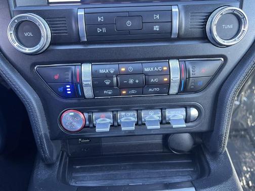 2023 Ford Mustang ECOBOOST PREMIUM