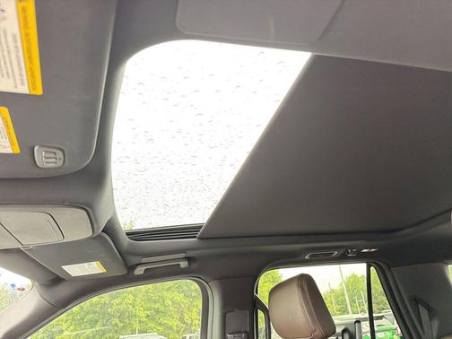 Star White Metallic Tri-Coat 2025 Ford Expedition Max King Ranch