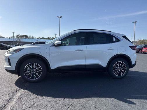 2025 Ford Escape Base