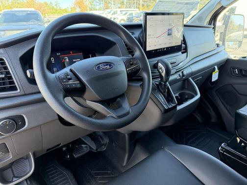 Oxford White 2026 Ford Transit-250 Base