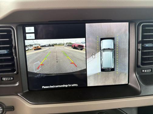 Oxford White 2023 Ford Bronco Wildtrak