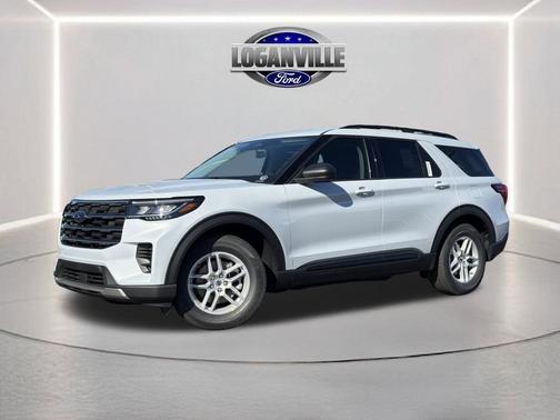 Space White Metallic 2026 Ford Explorer Active