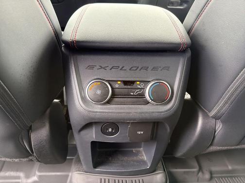 Gray Metallic 2025 Ford Explorer ST-Line