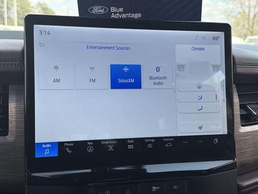 Oxford White 2024 Ford Expedition Limited