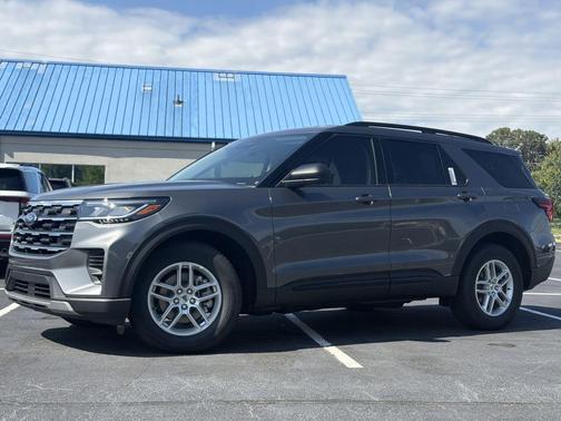 Carbonized Gray Metallic 2026 Ford Explorer Active