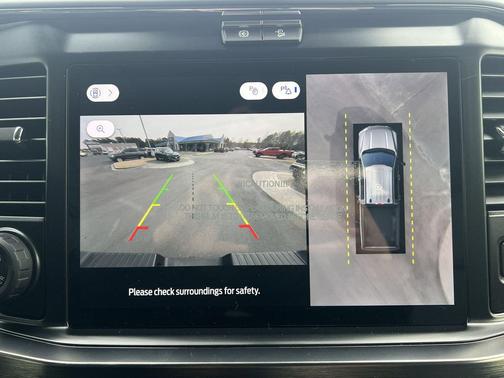 Star White Metallic Tri-Coat 2026 Ford F-350 Lariat