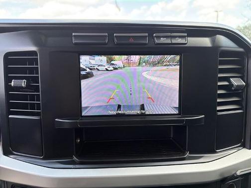 OXFORD WHITE 2024 Ford F-250 XL