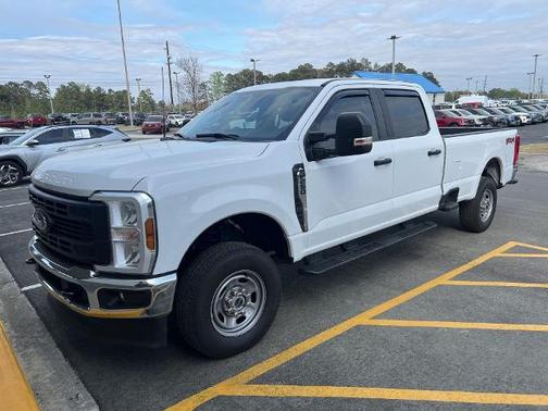 OXFORD WHITE 2024 Ford F-250 XL