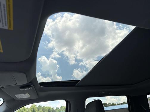 Oxford White 2023 Ford F-150 XLT