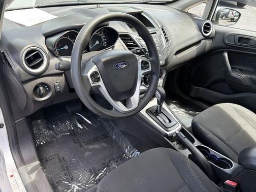 Ingot Silver 2018 Ford Fiesta SE
