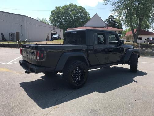 Black Clearcoat 2023 Jeep Gladiator Sport