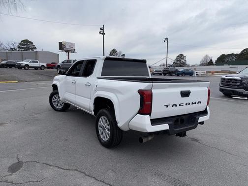 2024 Toyota Tacoma SR5