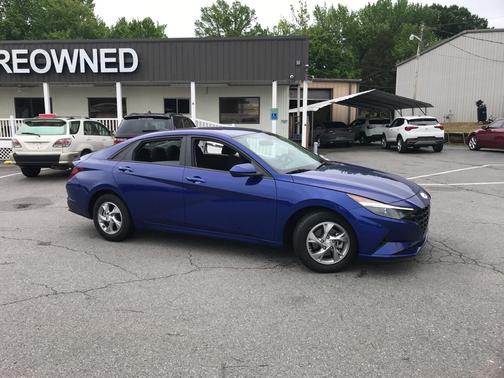 Intense Blue 2022 Hyundai ELANTRA SE