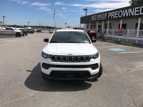 Bright White Clearcoat 2024 Jeep Compass Sport