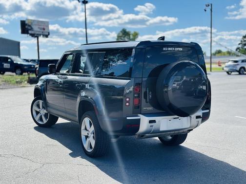 2023 Land Rover Defender 130 First Edition