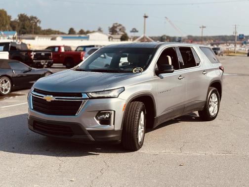 2023 Chevrolet Traverse LS
