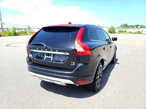 2017 Volvo XC60 T6 Dynamic