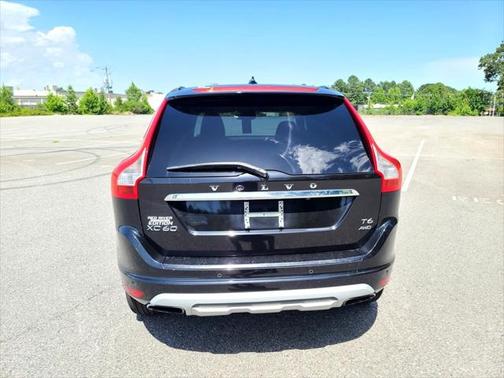 2017 Volvo XC60 T6 Dynamic