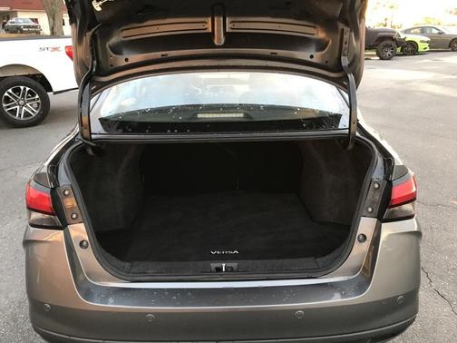 2021 Nissan Versa 1.6 SV