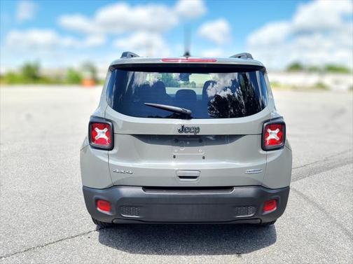 2022 Jeep Renegade Latitude