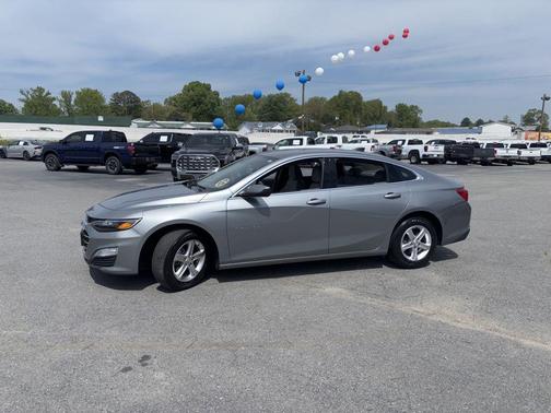 Sterling Gray Metallic 2024 Chevrolet Malibu 1LS