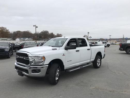 2024 RAM 2500 Big Horn Crew Cab 4x4 6'4' Box