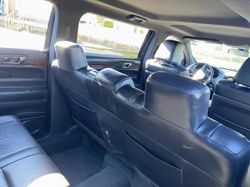 2014 Lincoln MKT Limo/Hearse