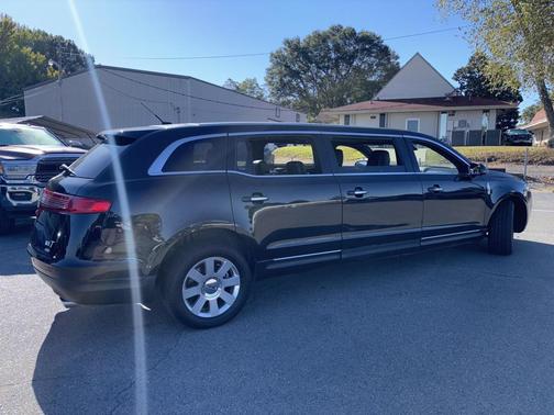 2014 Lincoln MKT Limo/Hearse