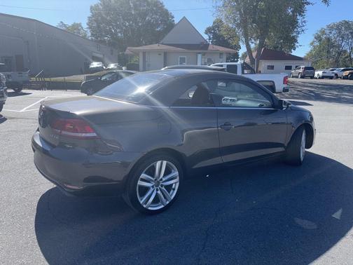 2012 Volkswagen Eos Executive