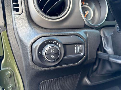 2023 Jeep Gladiator Sport S