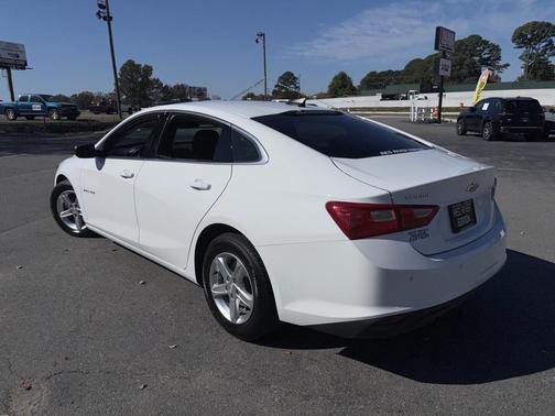 2023 Chevrolet Malibu 1LS