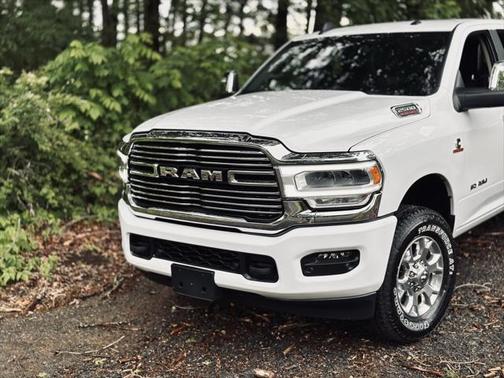 2024 RAM 2500 Laramie Crew Cab 4x4 6'4' Box