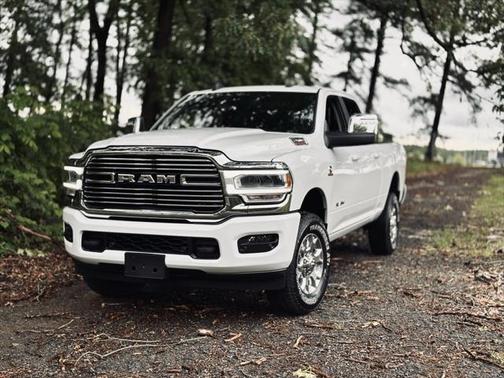 2024 RAM 2500 Laramie Crew Cab 4x4 6'4' Box