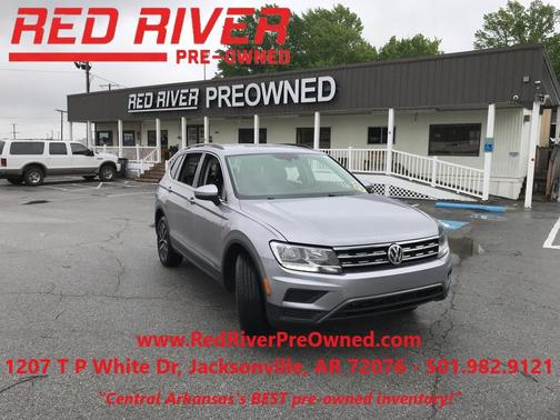 Pyrite Silver Metallic 2021 Volkswagen Tiguan 2.0T SE R-Line Black