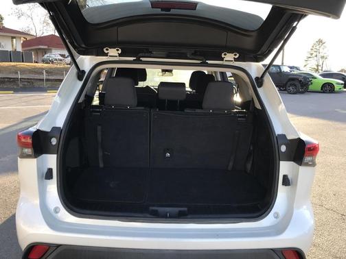 2021 Toyota Highlander L