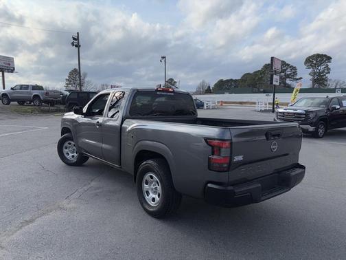 2022 Nissan Frontier S