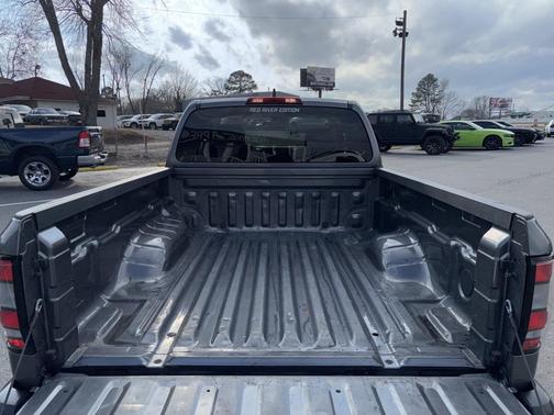 2022 Nissan Frontier S