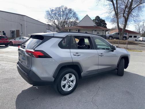 2019 Toyota RAV4 Hybrid LE