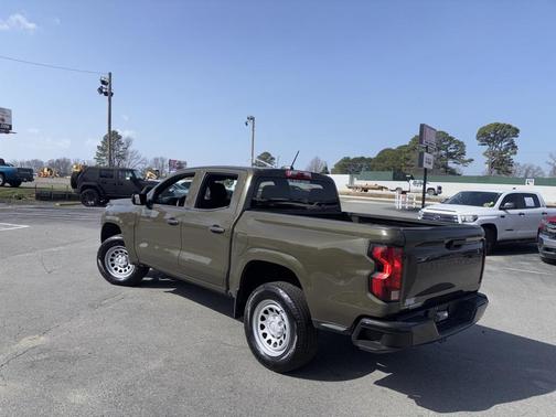 2024 Chevrolet Colorado WT
