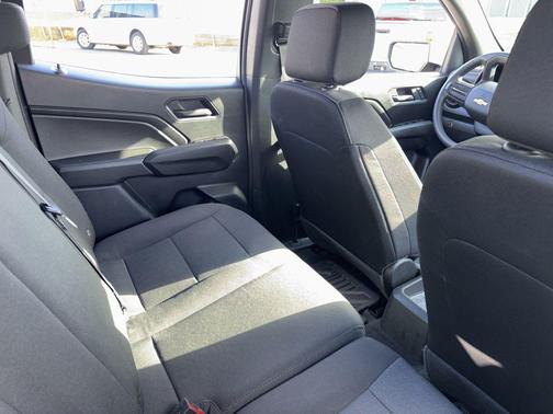 2024 Chevrolet Colorado WT