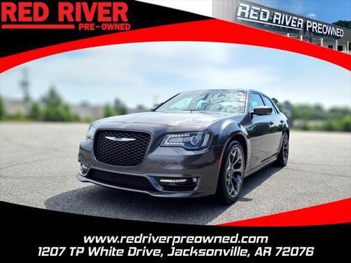 2018 Chrysler 300 S