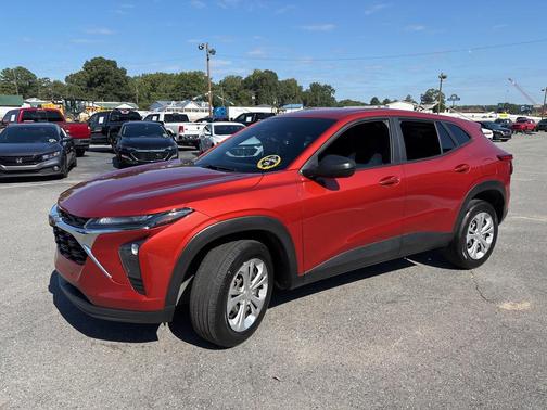 2024 Chevrolet Trax LS