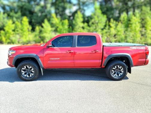 2017 Toyota Tacoma SR5