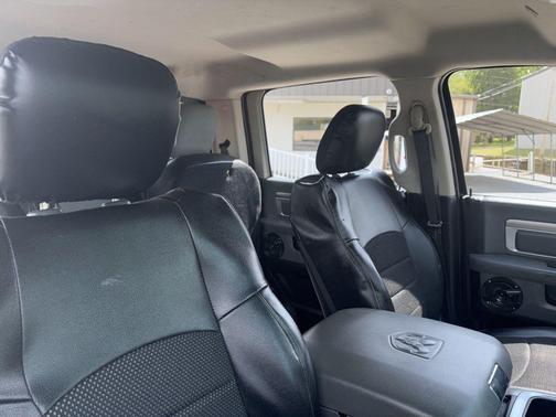 Flame Red Clearcoat 2018 RAM 1500 Big Horn