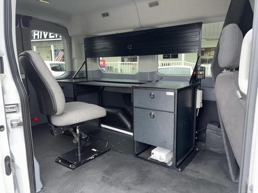 2017 Ford Transit-150 XLT