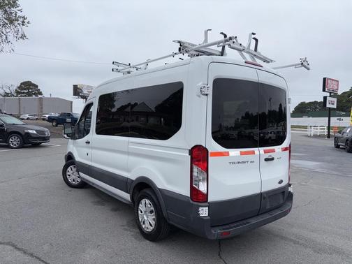2017 Ford Transit-150 XLT