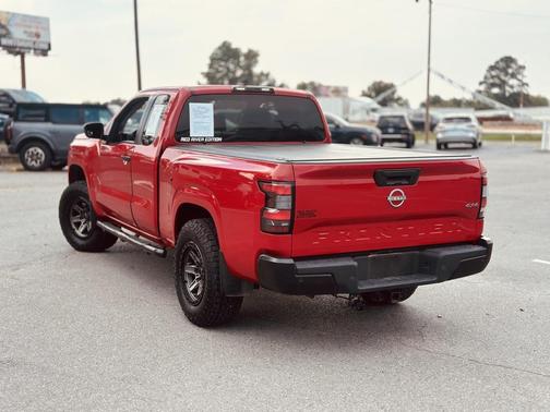 2022 Nissan Frontier S