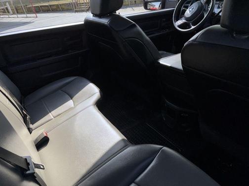 2024 RAM 2500 Tradesman Crew Cab 4x4 6'4' Box