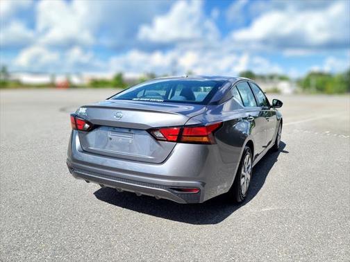 2020 Nissan Altima S FWD